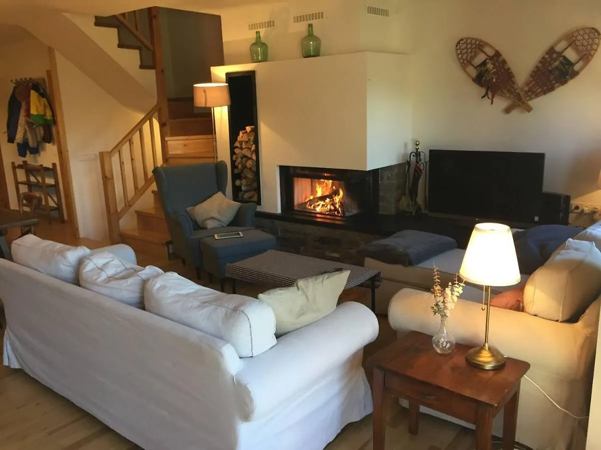 Casa Pareada En Ger Con Excelentes Vistas Villa Spain