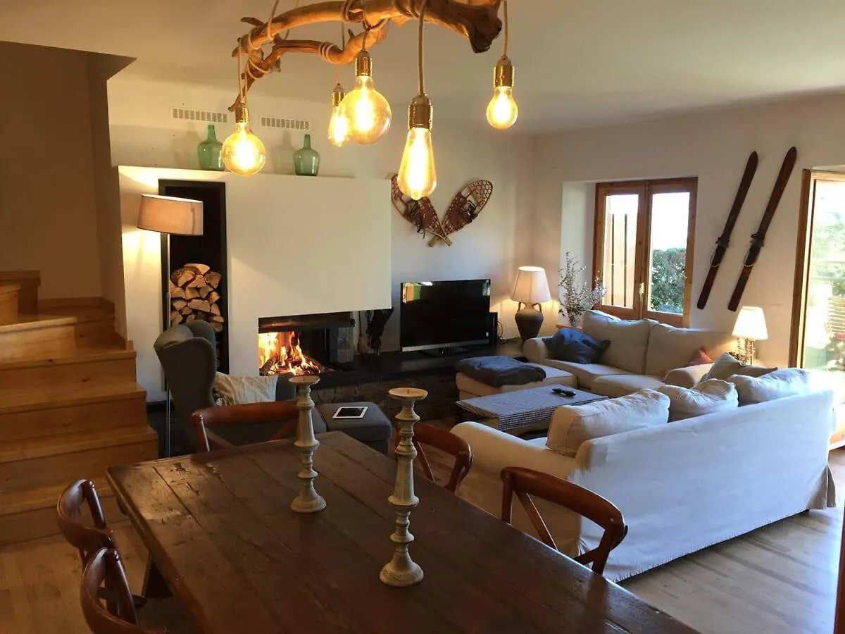 Casa Pareada En Ger Con Excelentes Vistas Villa Spain